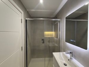 Photo 1- click for photo gallery